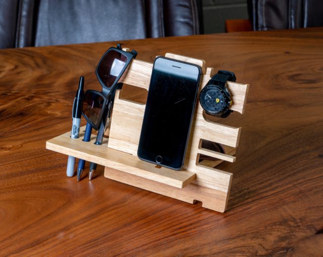 makerflocrafts Wooden Docking Station Review